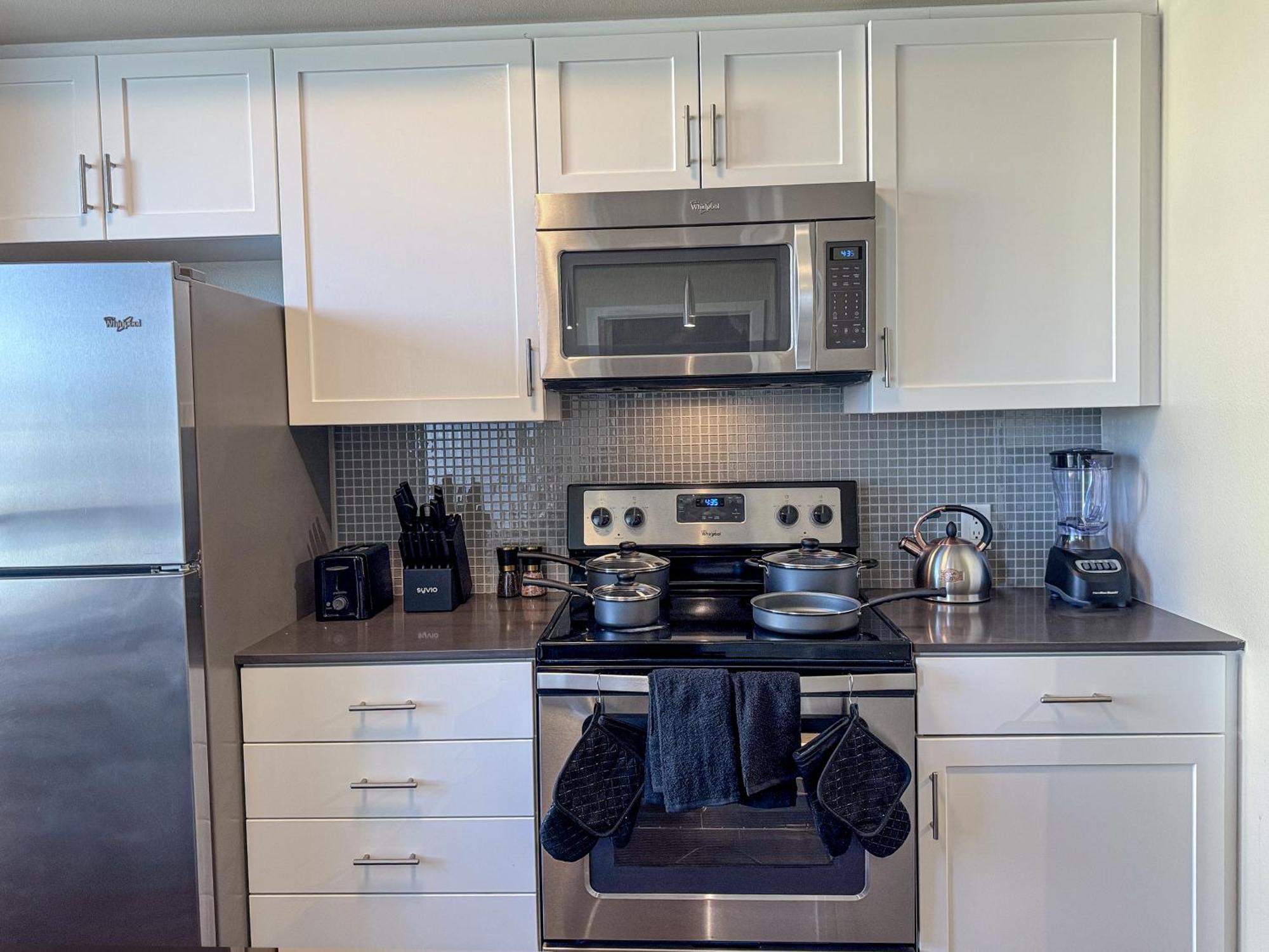 Modern Comfort In La Free Parking&10 Min To Cedars Apartment *