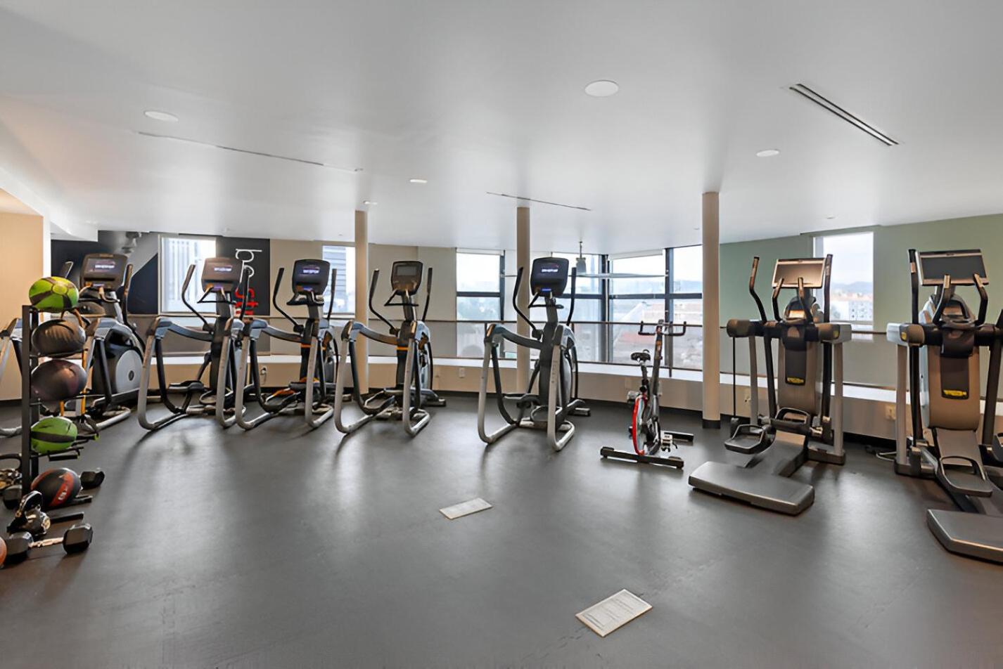 Modern Comfort In La Free Parking&10 Min To Cedars Appartamento