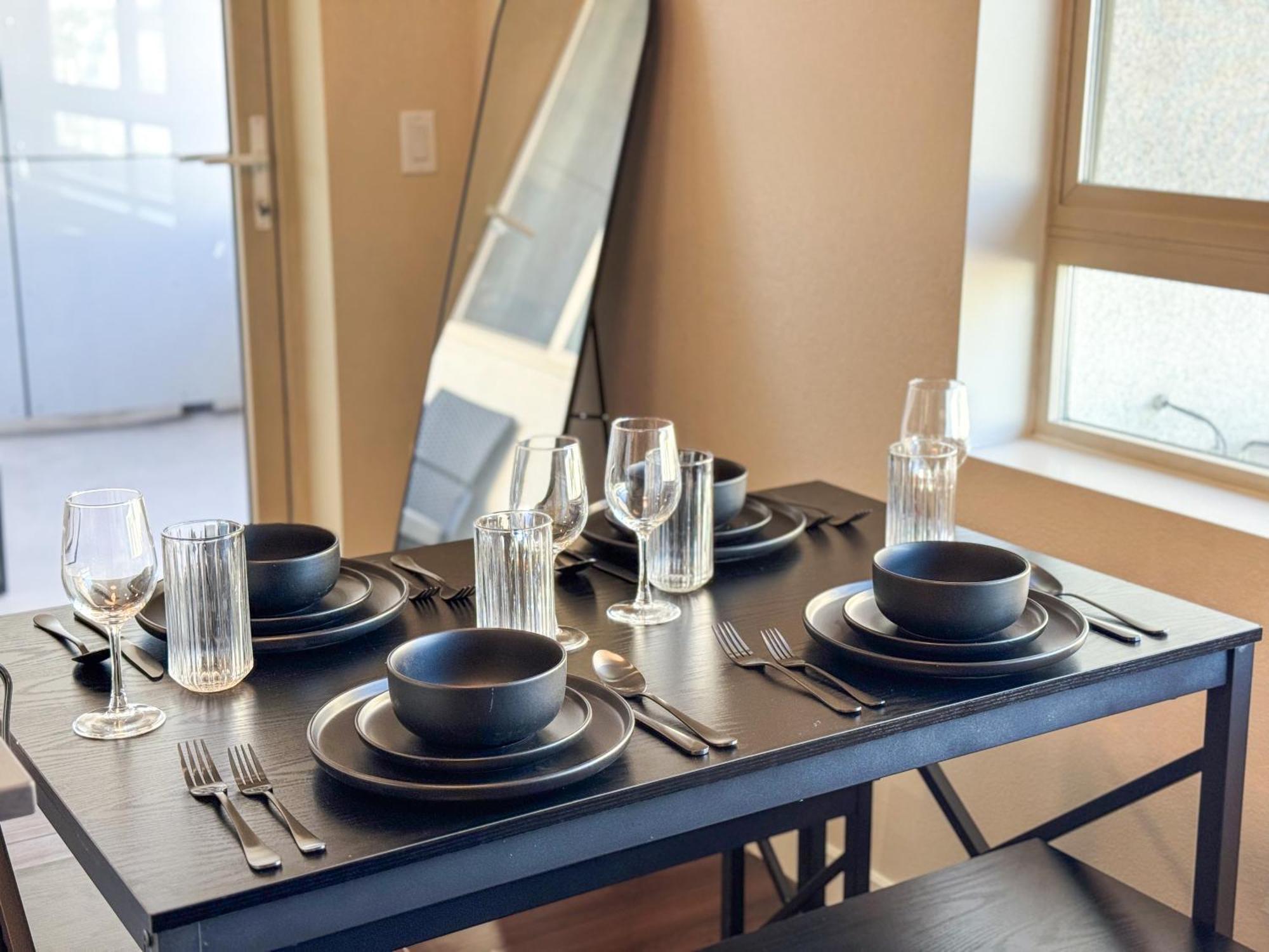 Modern Comfort In La Free Parking&10 Min To Cedars Appartamento